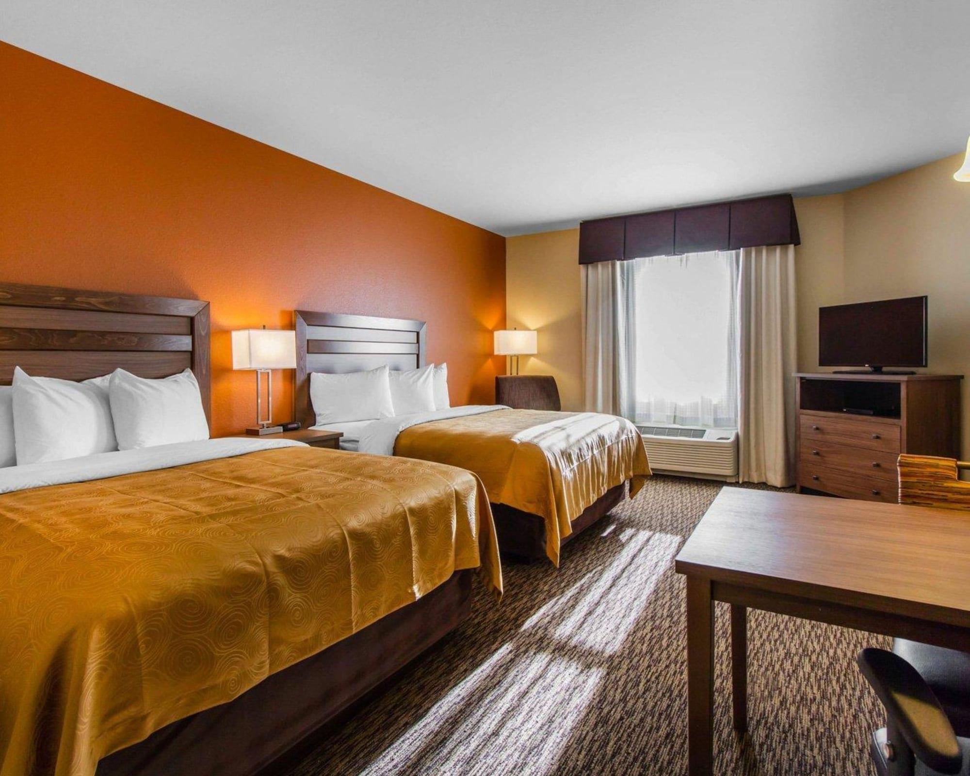 Mainstay Suites Watford City - Event Center Eksteriør billede