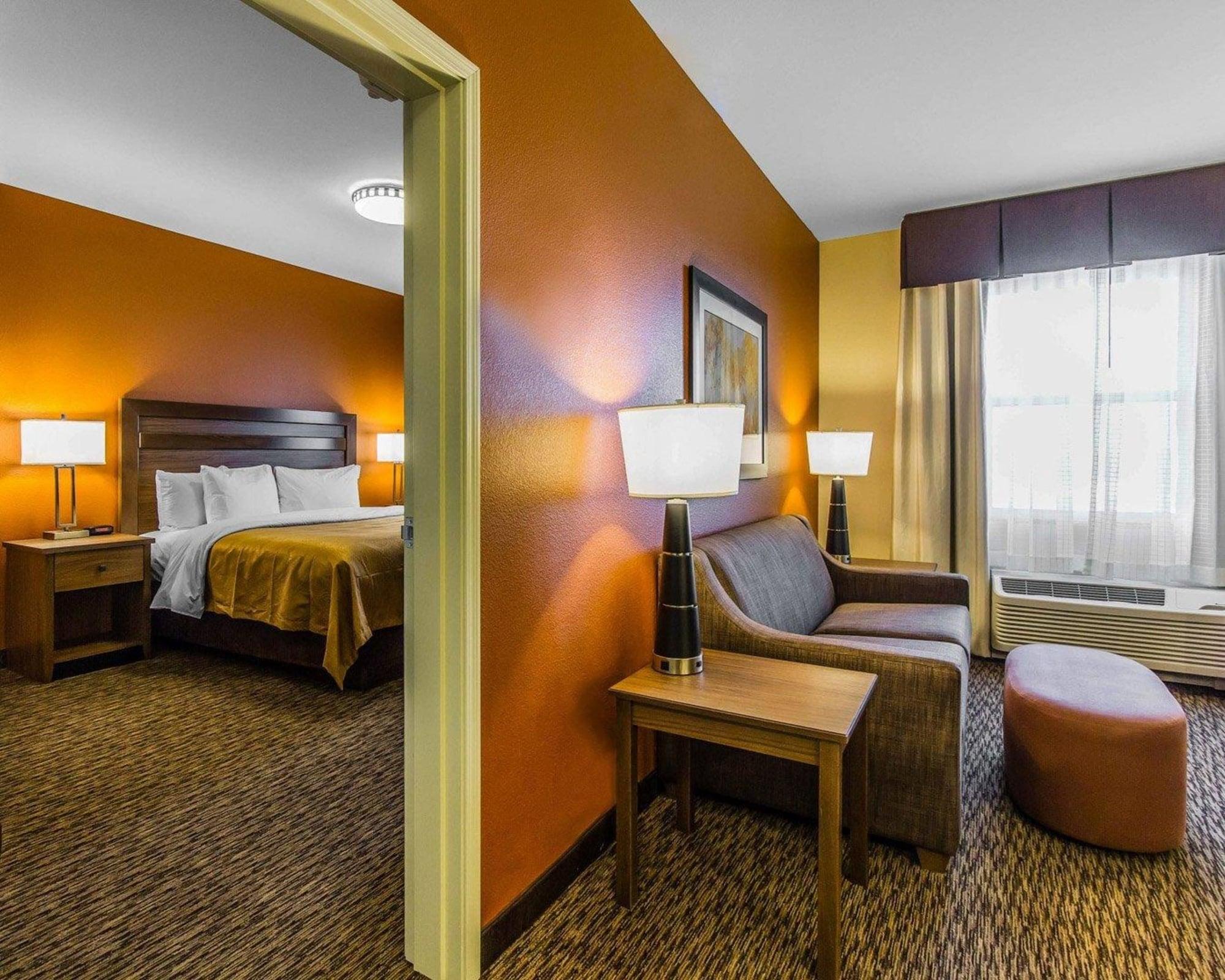 Mainstay Suites Watford City - Event Center Eksteriør billede