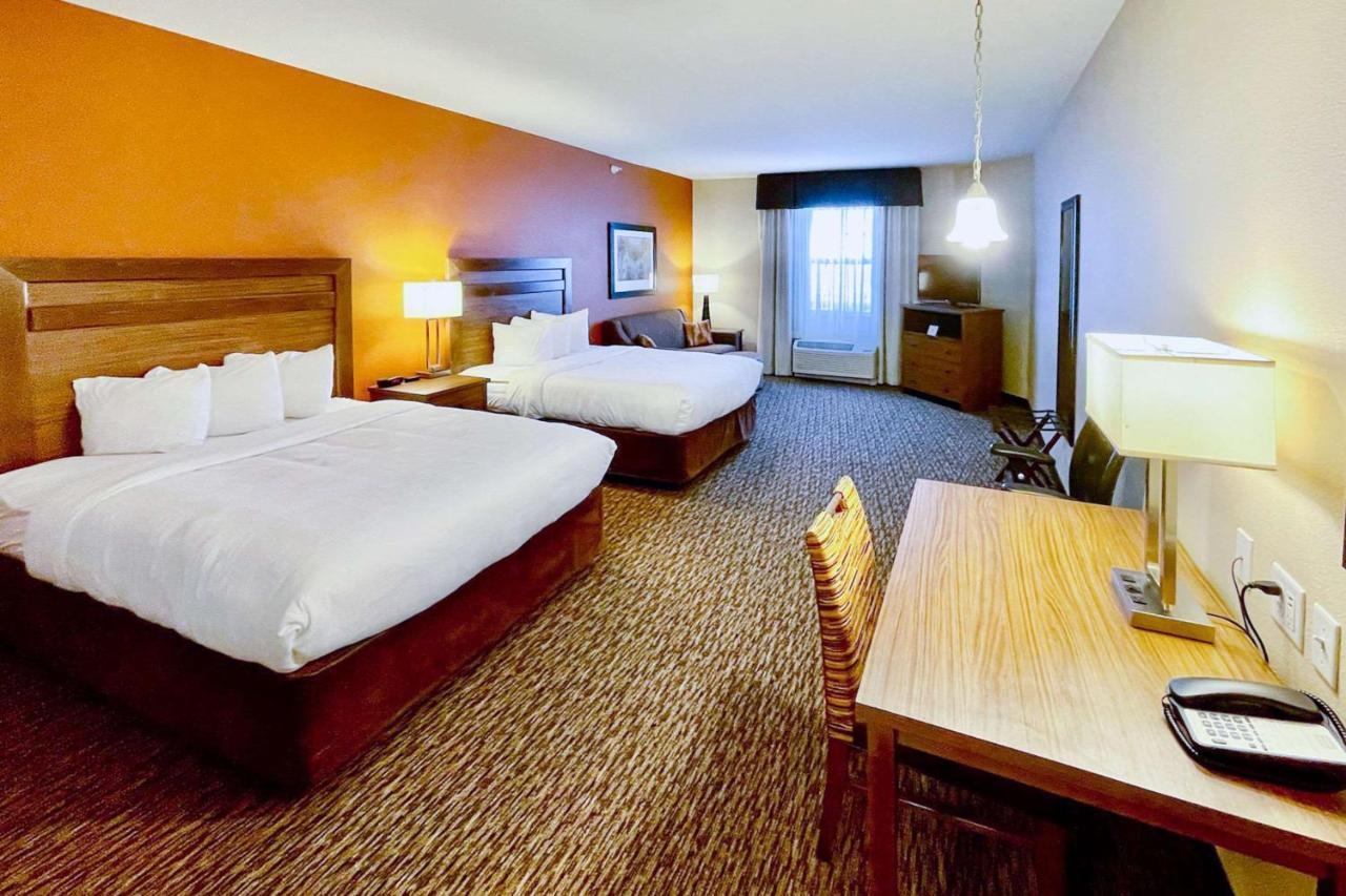 Mainstay Suites Watford City - Event Center Eksteriør billede