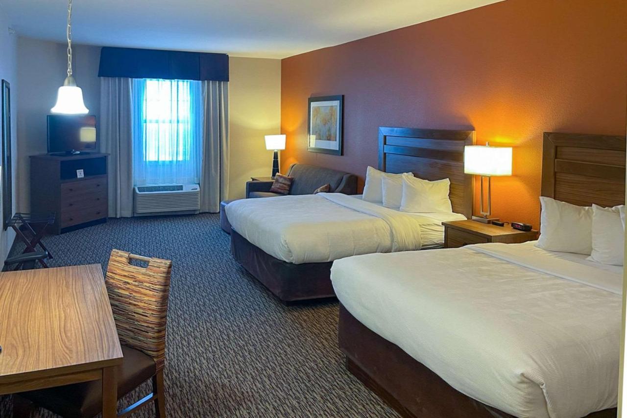 Mainstay Suites Watford City - Event Center Eksteriør billede