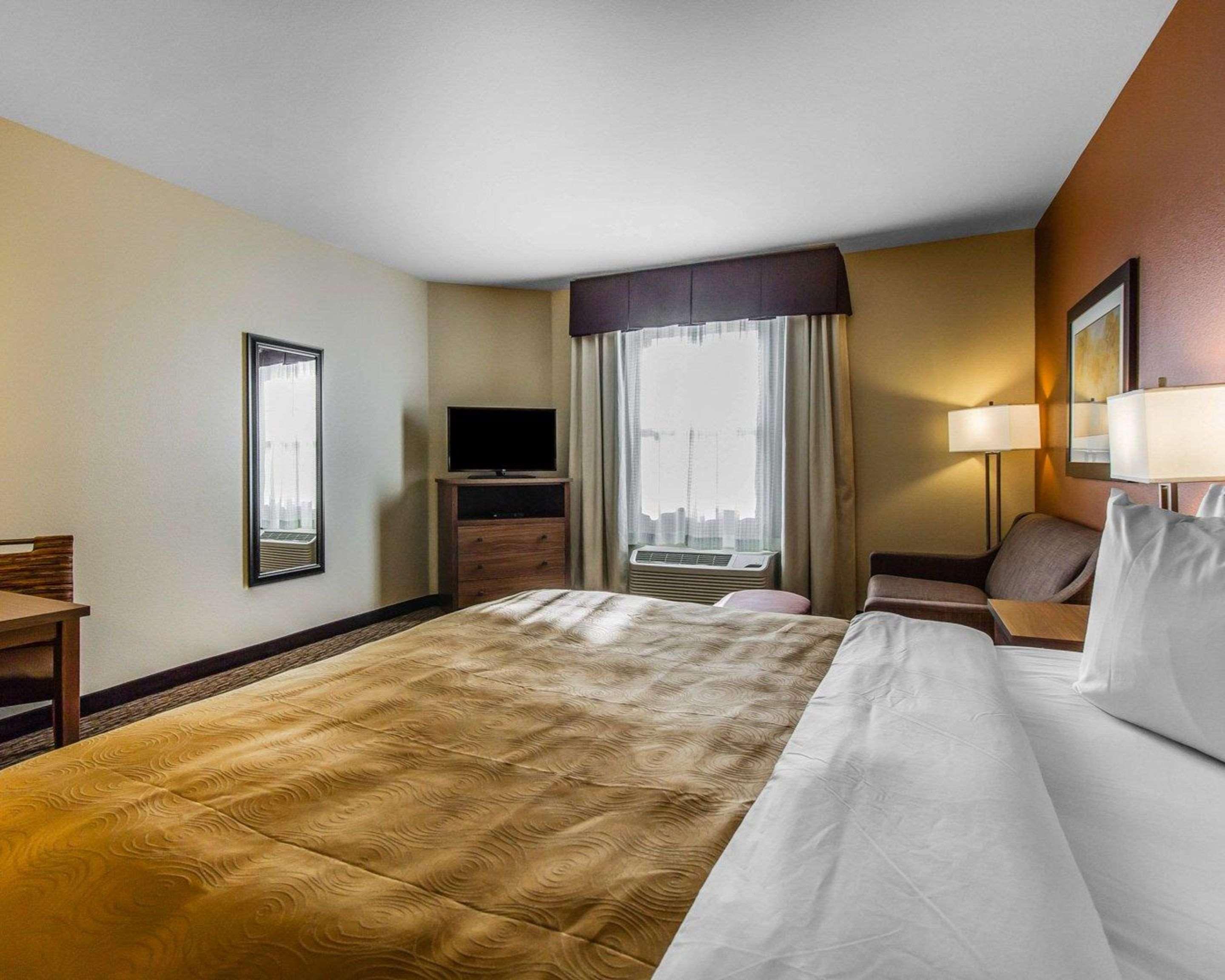 Mainstay Suites Watford City - Event Center Eksteriør billede