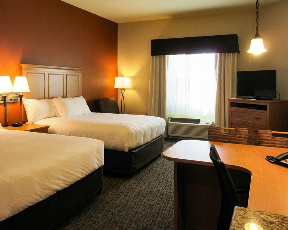 Mainstay Suites Watford City - Event Center Eksteriør billede