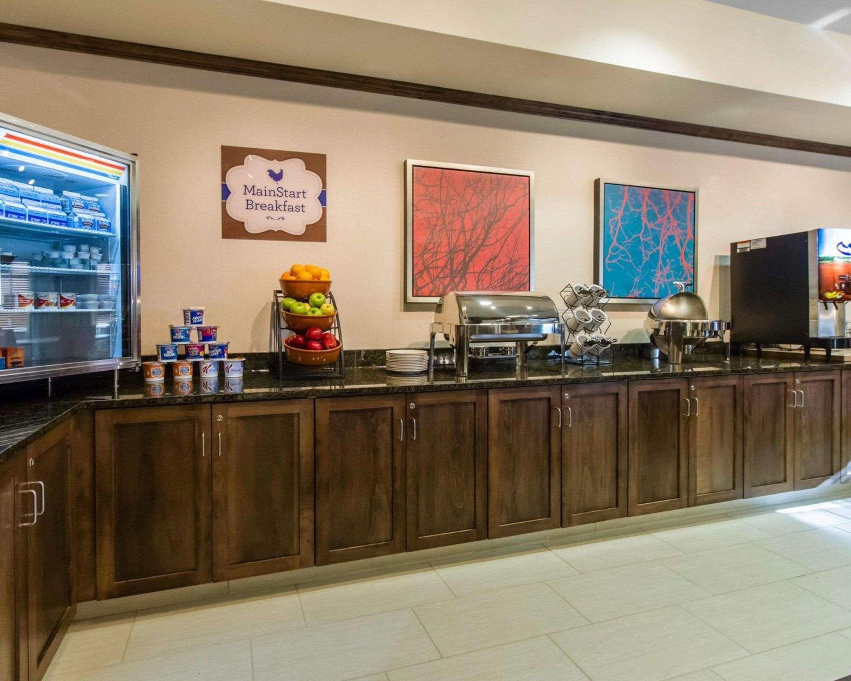 Mainstay Suites Watford City - Event Center Eksteriør billede