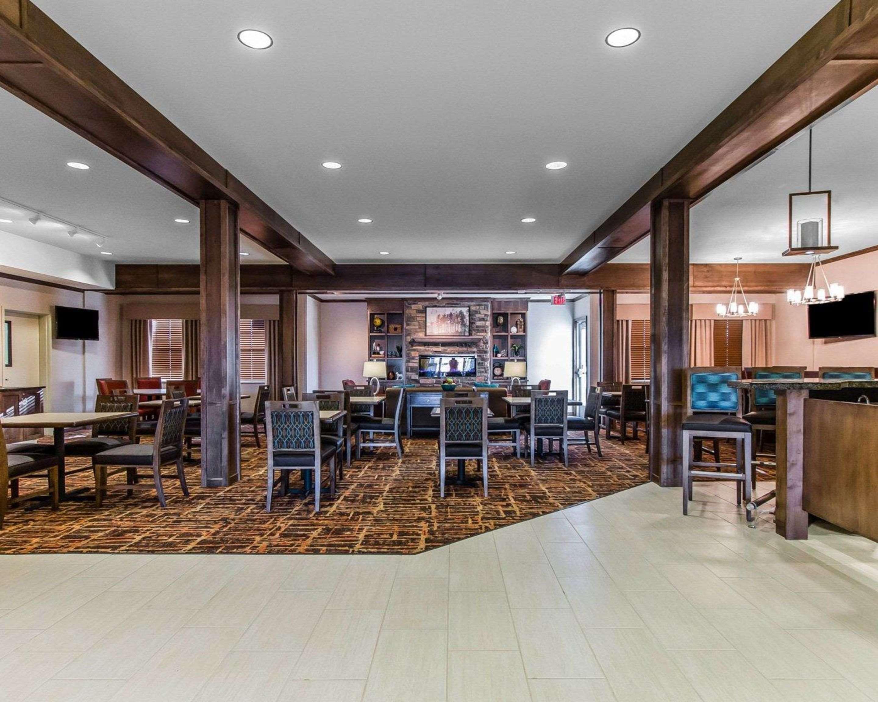 Mainstay Suites Watford City - Event Center Eksteriør billede