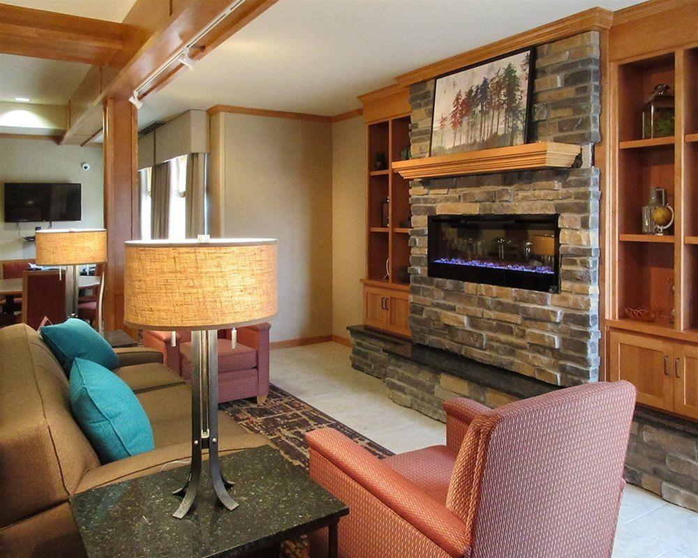 Mainstay Suites Watford City - Event Center Eksteriør billede